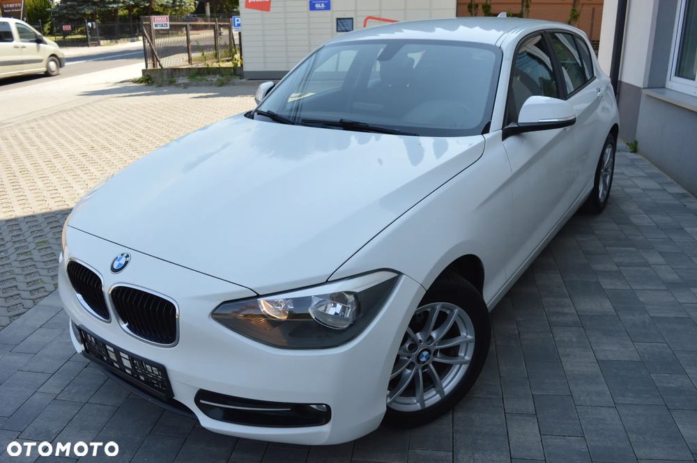 BMW Seria 1 114d Sport Line - 11