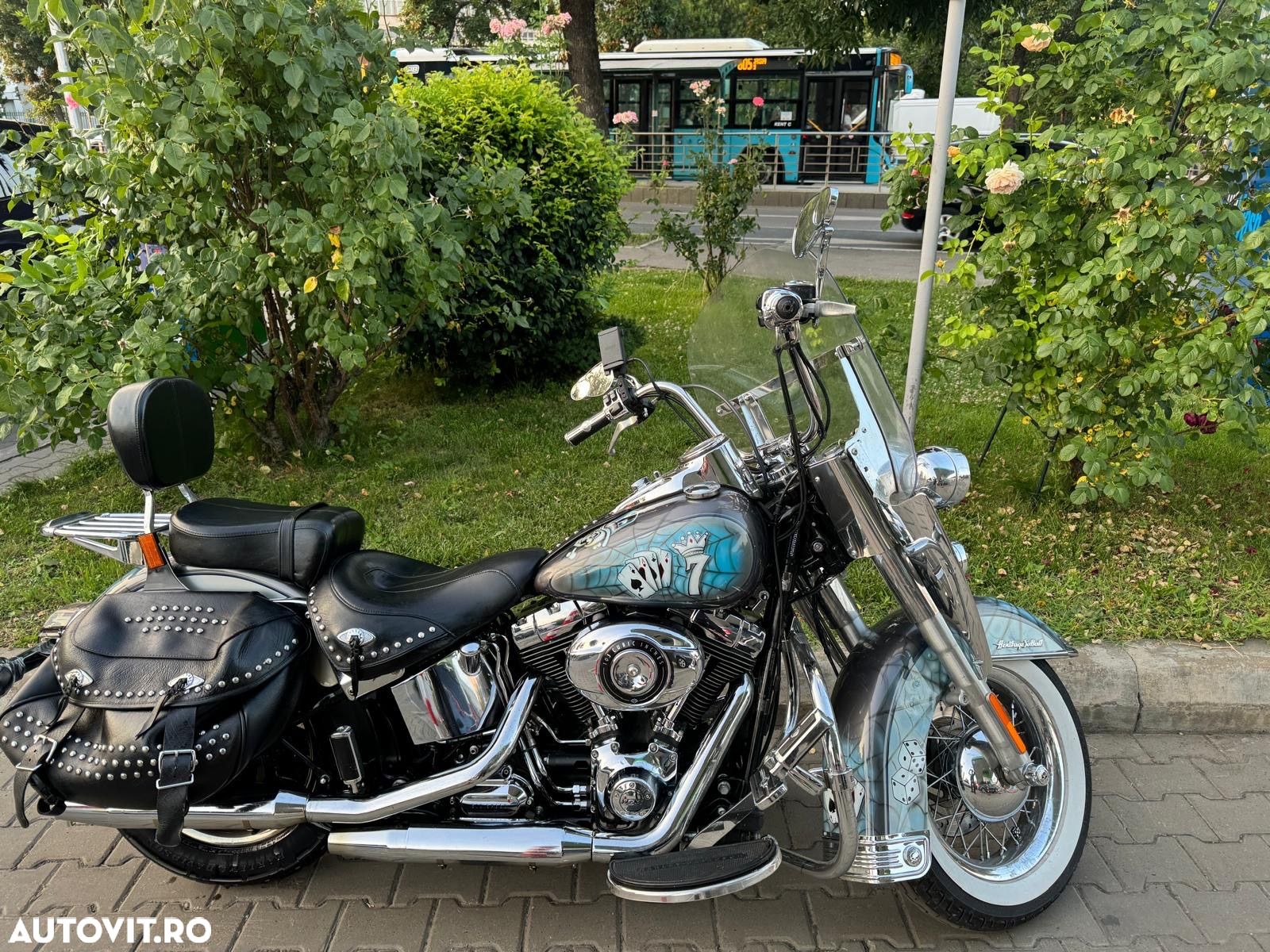 Harley-Davidson Softail Heritage Classic - 1
