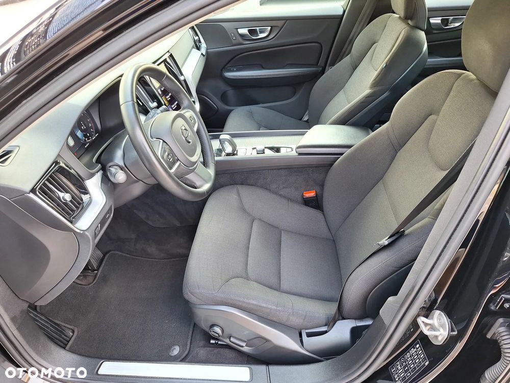 Volvo V60 B4 D Momentum Pro - 19