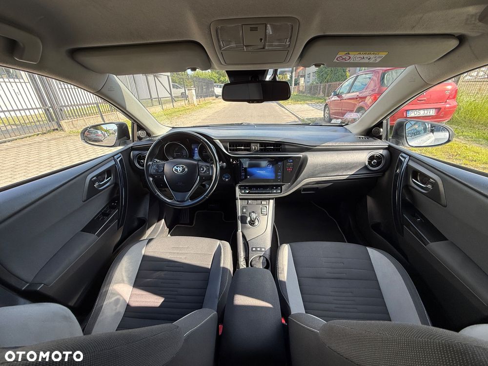 Toyota Auris Hybrid 135 Prestige - 10
