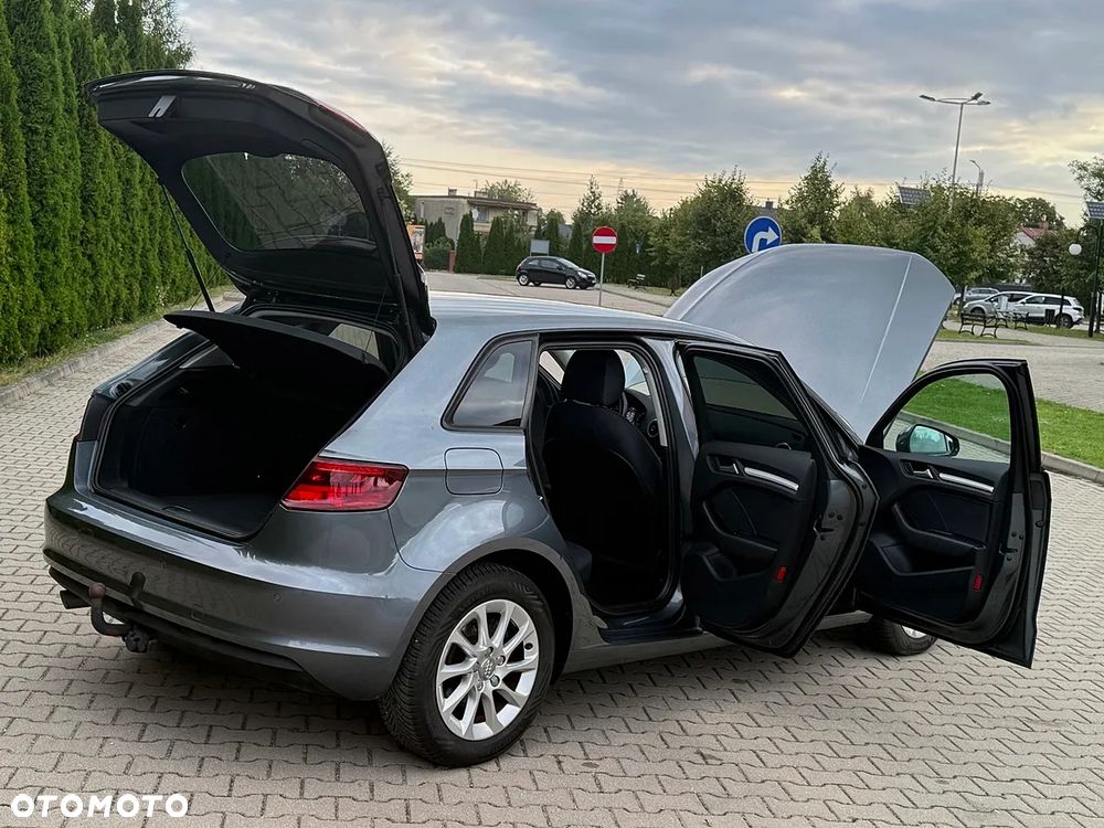 Audi A3 Sportback 1.6 TDI design - 37