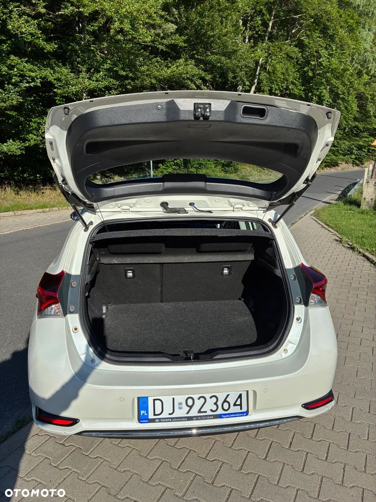 Toyota Auris Hybrid 135 Comfort - 6