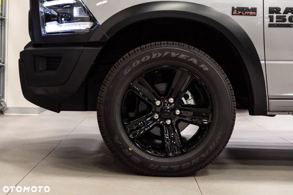 Dodge RAM 1500 5.7 4x4 - 3