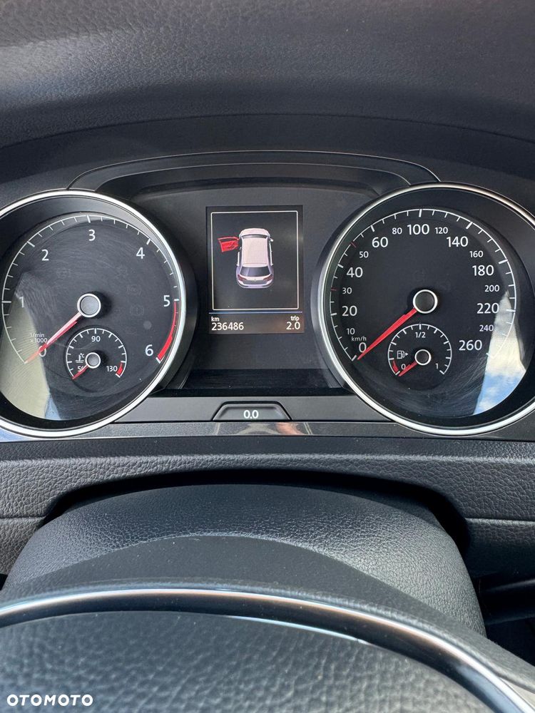 Volkswagen Golf - 14
