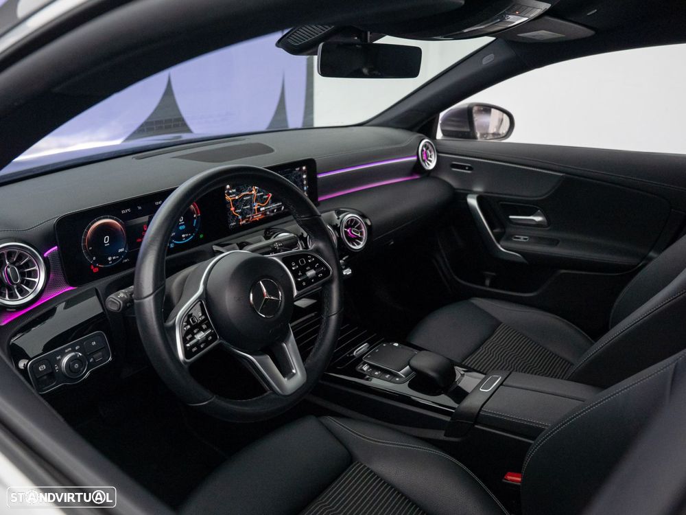 Mercedes-Benz CLA 250 e Shooting Brake Progressive — fotografia 14