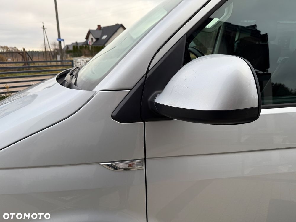 Volkswagen Caravelle 2.0 TDI L2 Highline 4Motion DSG - 13