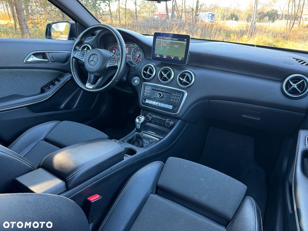 Mercedes-Benz Klasa A 180 BlueEFFICIENCY Edition Style - 13