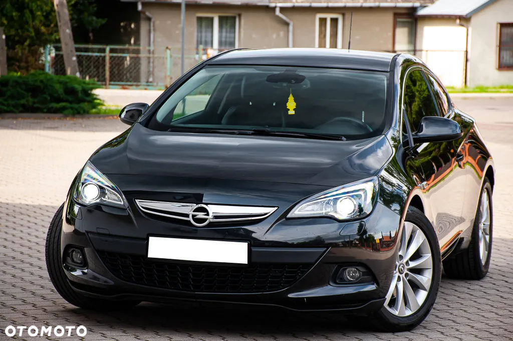 Opel Astra IV GTC 1.6 T Sport - 6