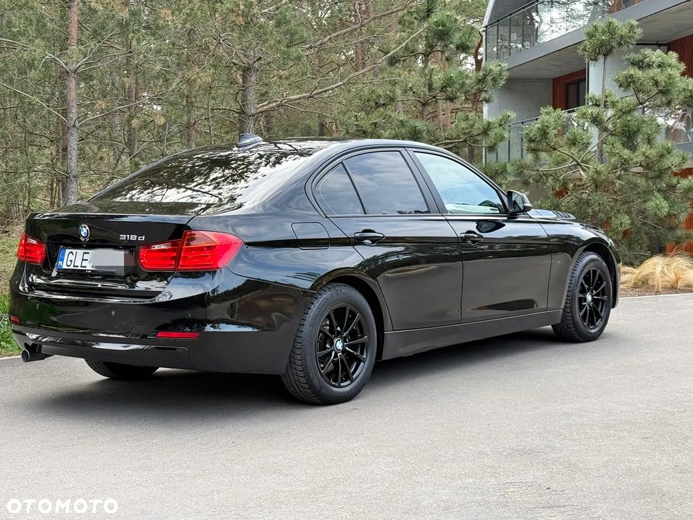 BMW Seria 3 318d - 5