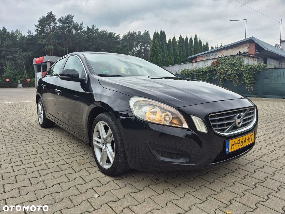 Volvo S60 - 2