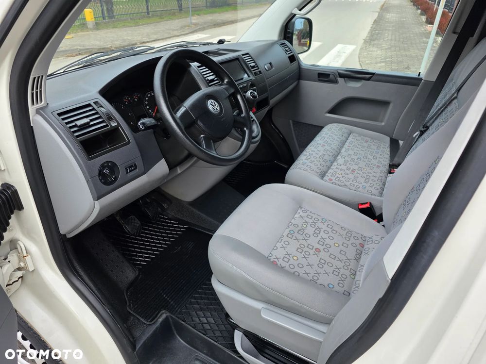 Volkswagen Transporter T5 - 13