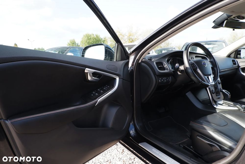 Volvo V40 D2 Powershift Ocean Race - 24