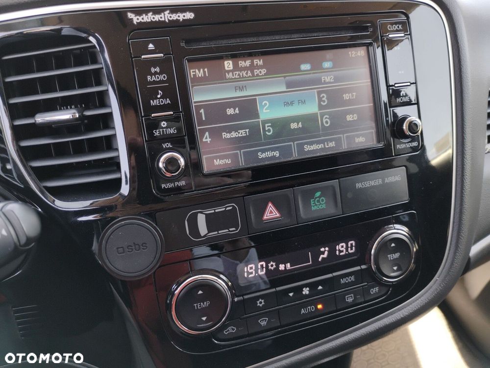 Mitsubishi Outlander 2.0 Intense 4WD CVT - 22