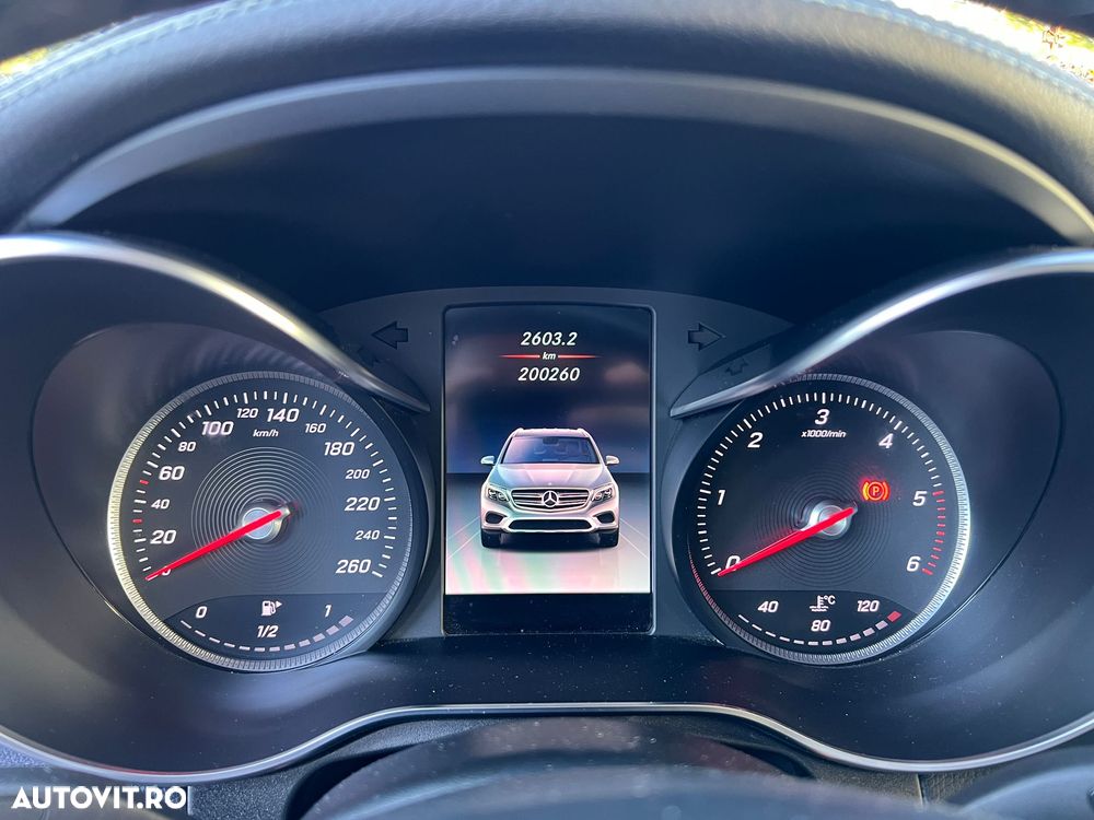Mercedes-Benz GLC 220 d 4MATIC - 6