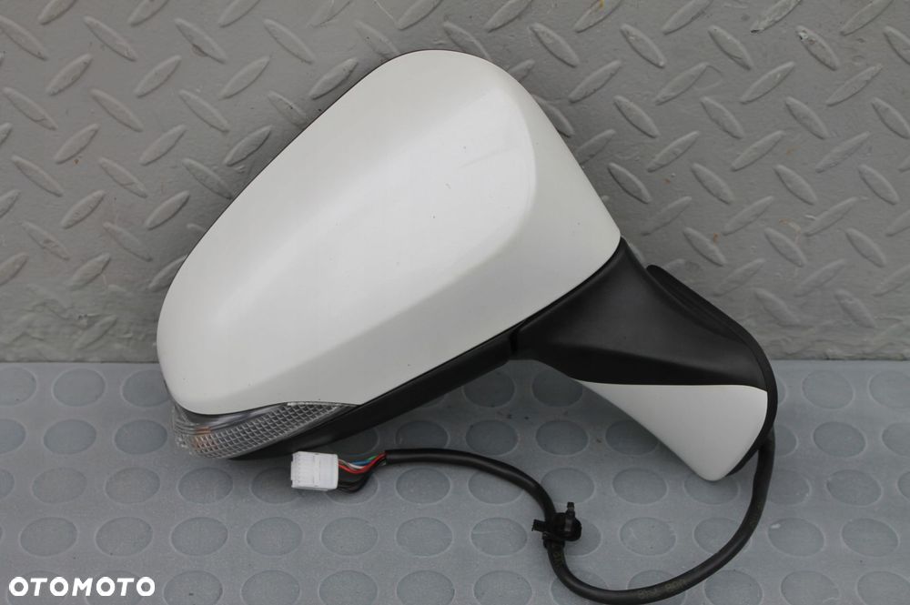 lusterko prawe składane 9pin toyot verso 13-18 070 - 1