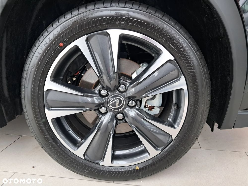 Lexus UX 300h Business - 9