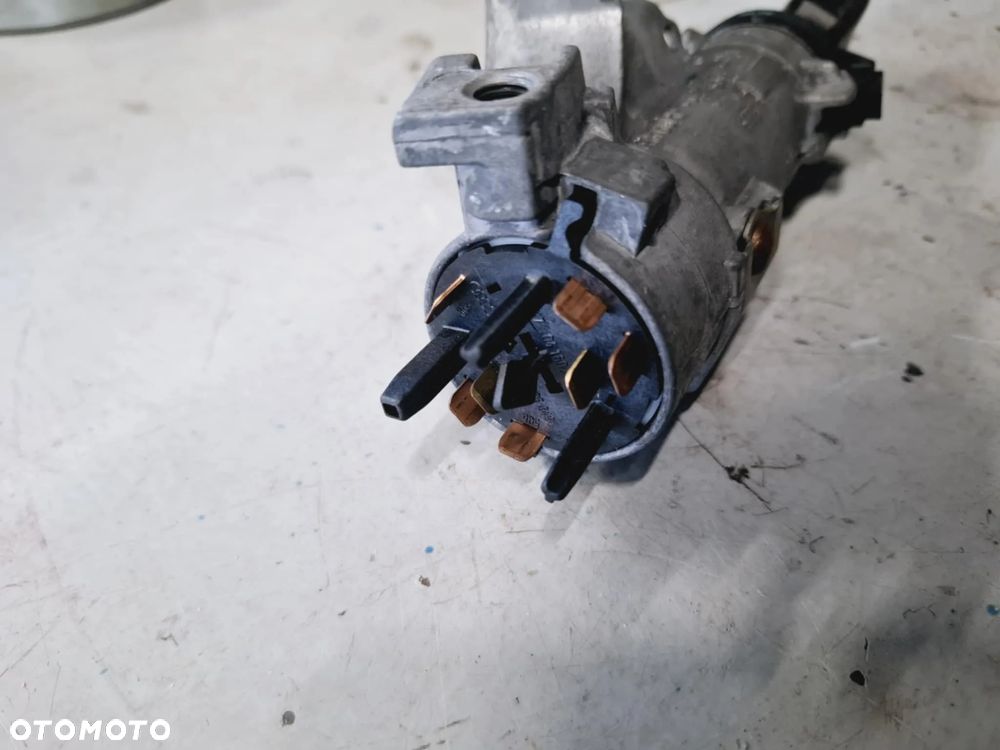 Stacyjka Klucz Pilot Seat Exeo 3R Europa 3R0837220 4B0905851Q - 5