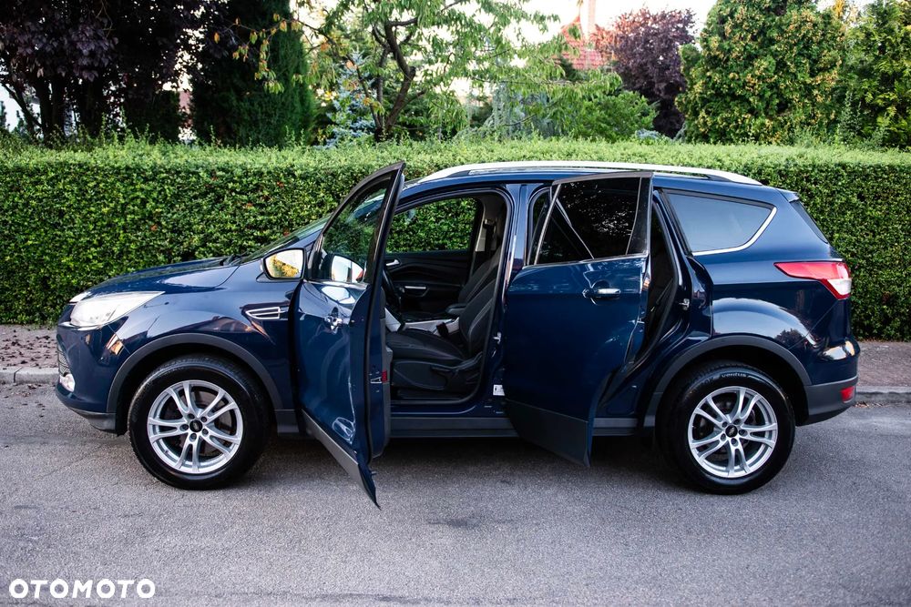 Ford Kuga 2.0 TDCi 2x4 Titanium - 9