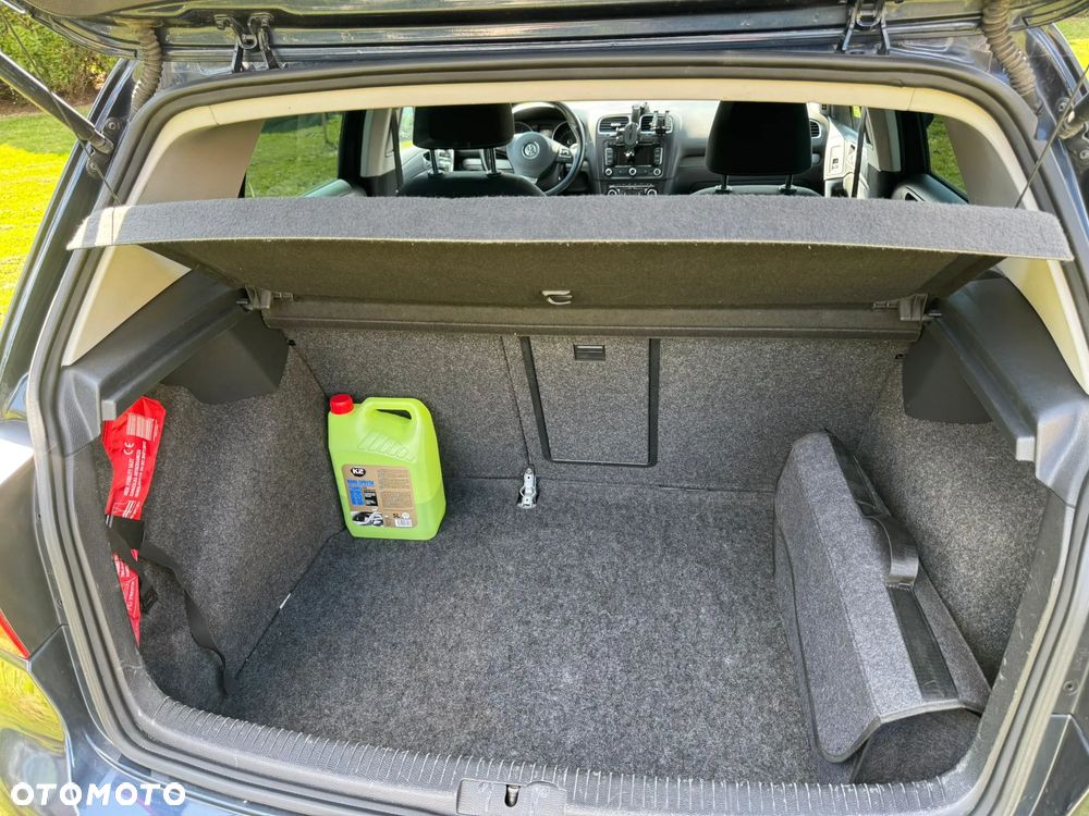Volkswagen Golf 1.6 TDI DPF Style - 11