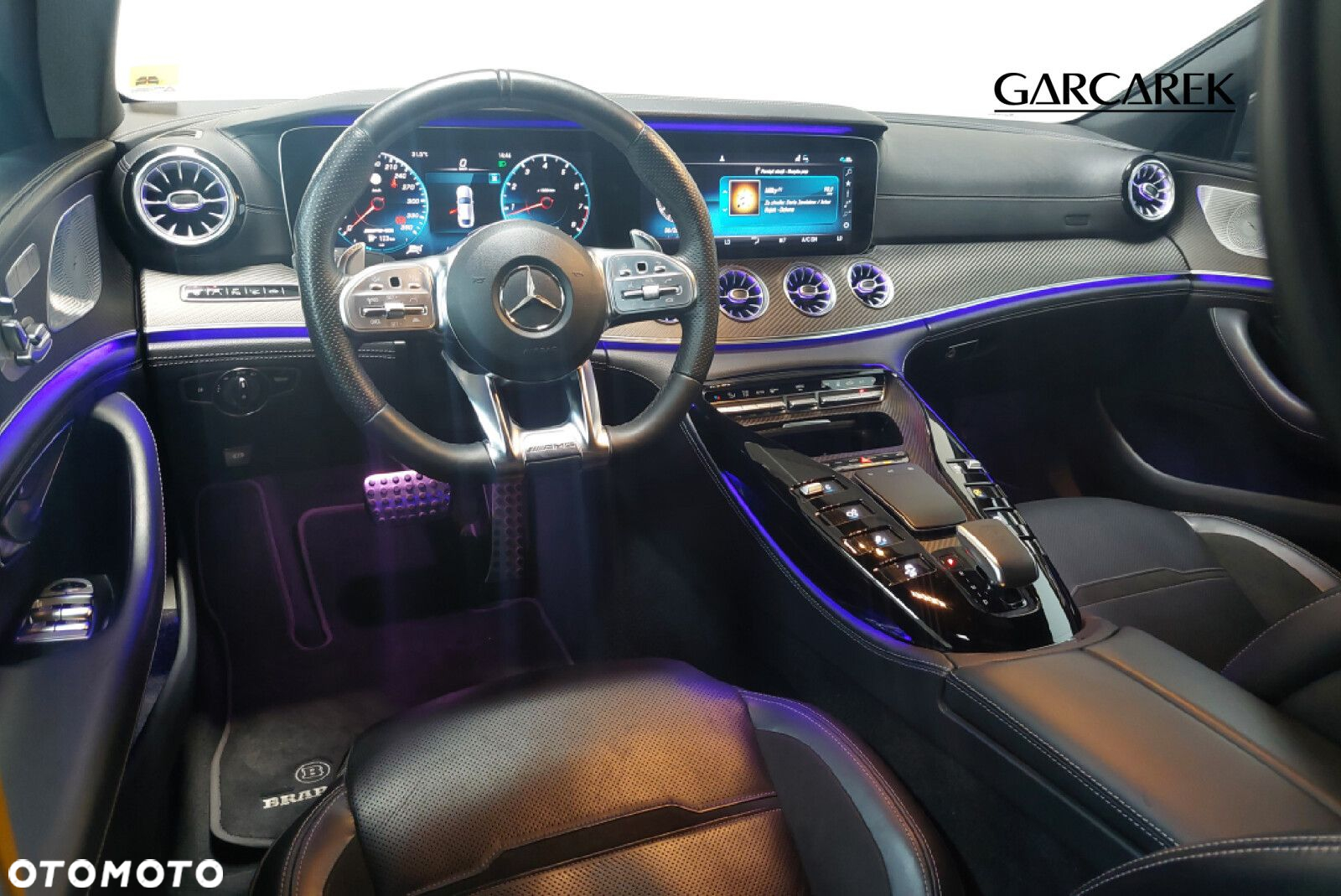 Mercedes-Benz AMG GT - 11