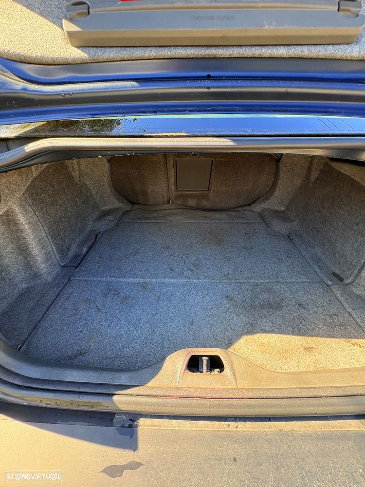 Volvo S60 2.4 D5 - 27