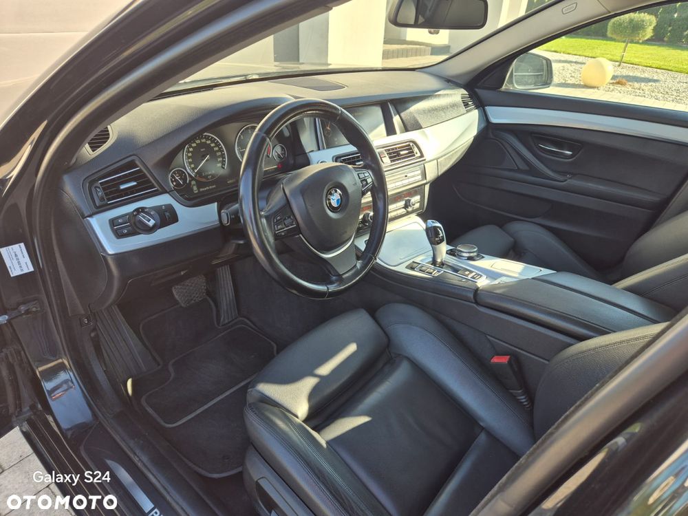 BMW Seria 5 525d xDrive Modern Line - 15