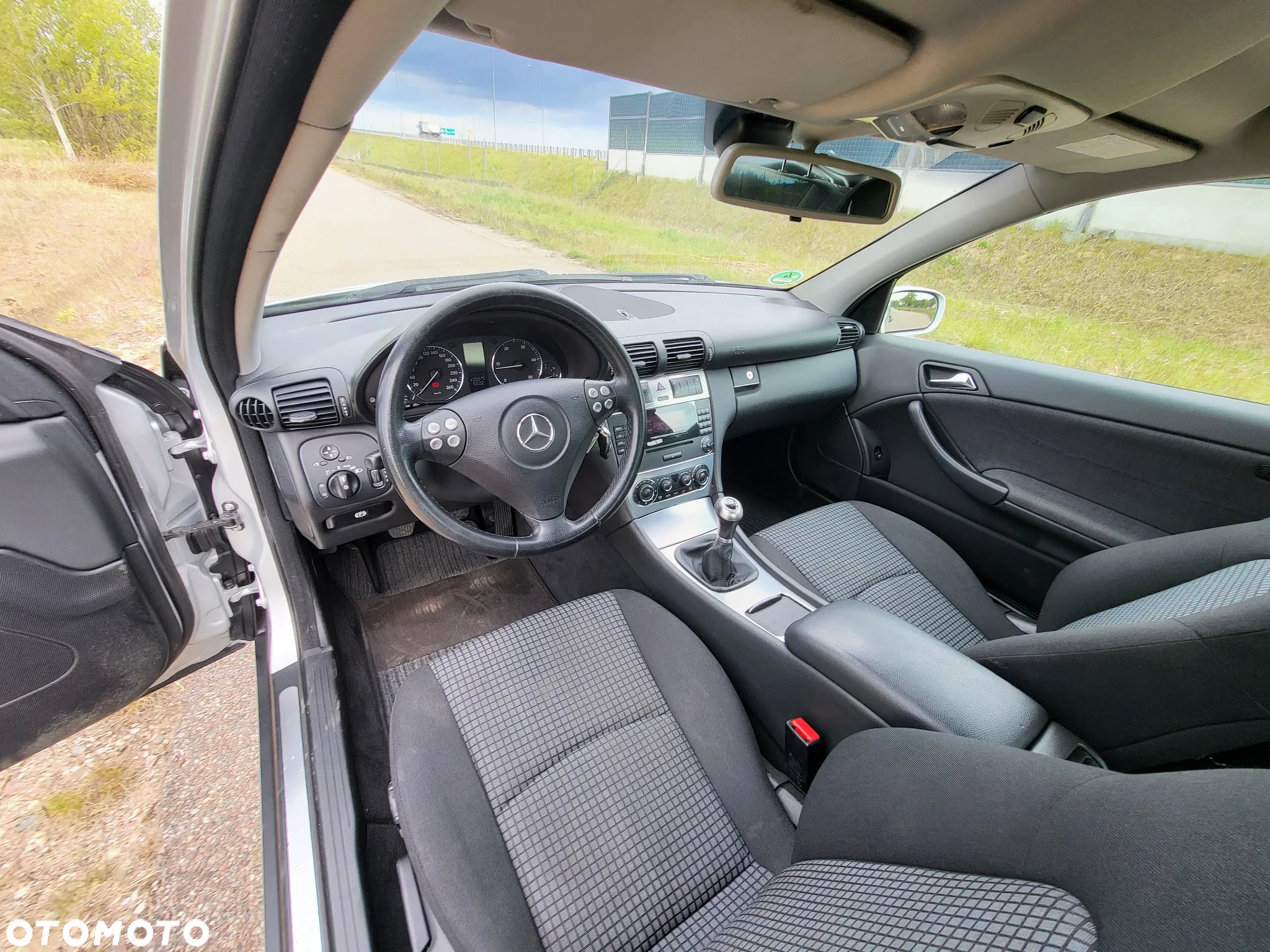 Mercedes-Benz Klasa C 220 CDI Sportcoupe - 21