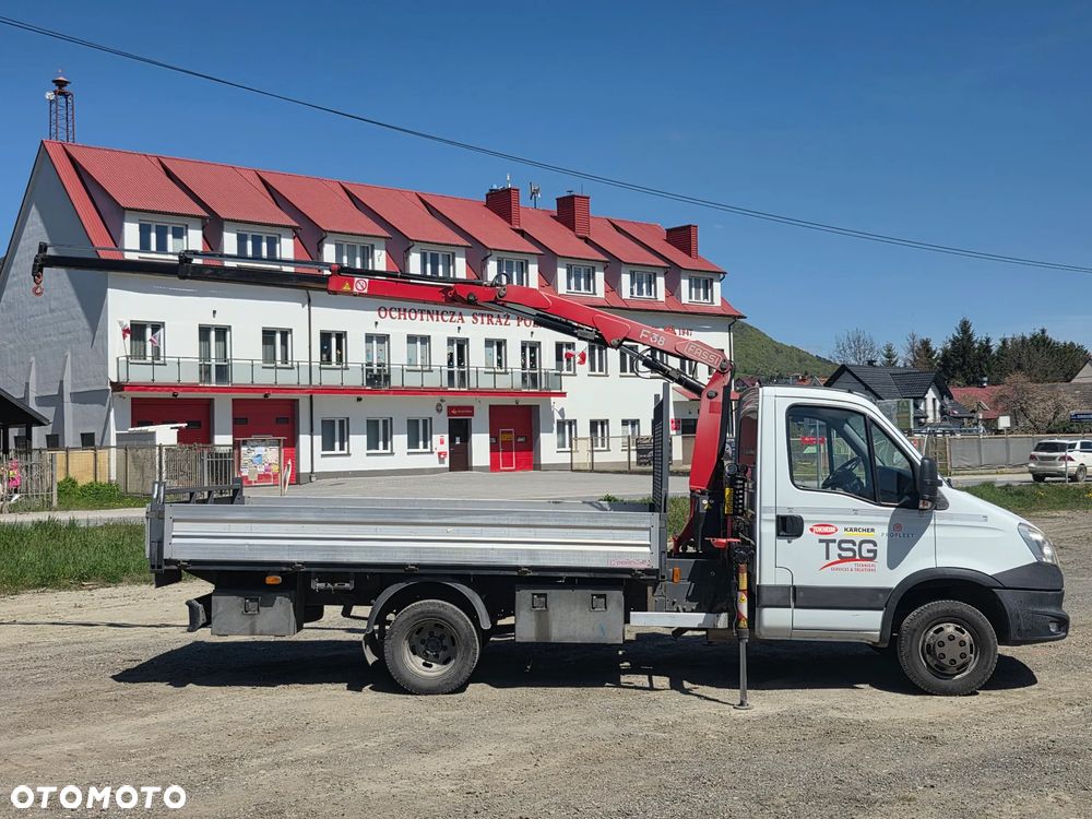 Iveco Daily 35c-15 50c-15 Skrzynia 3.60 M + HDS  1.8 Tony ! Bez Korozji  ! Z Włoch  ! - 3