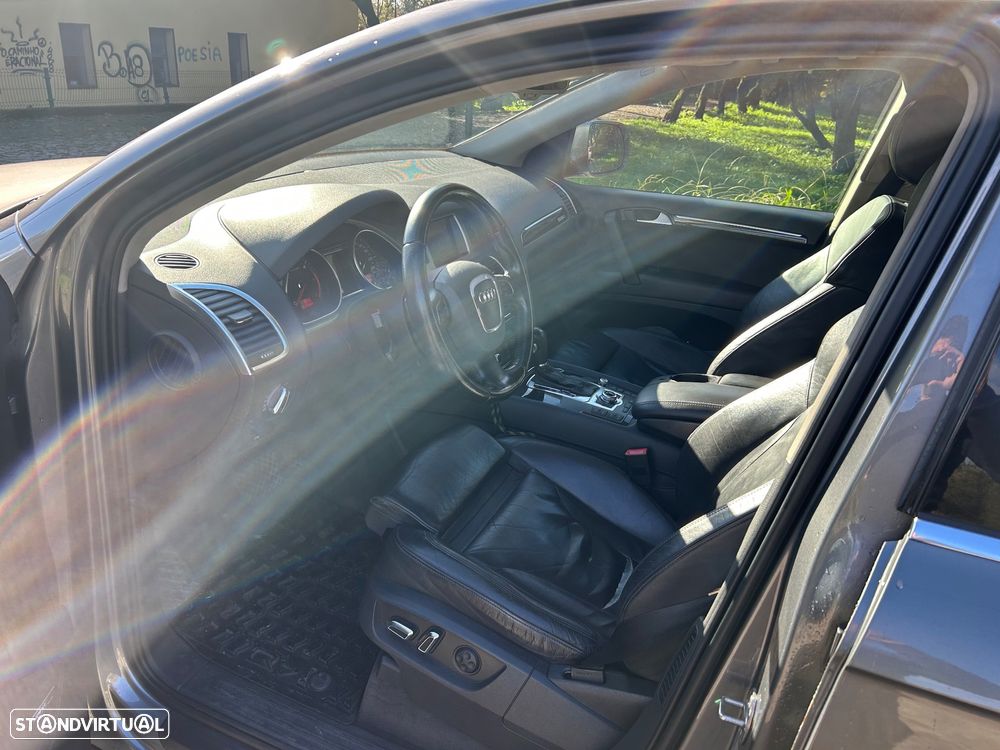 Audi Q7 3.0 V6 TDi quattro Tiptronic - 8