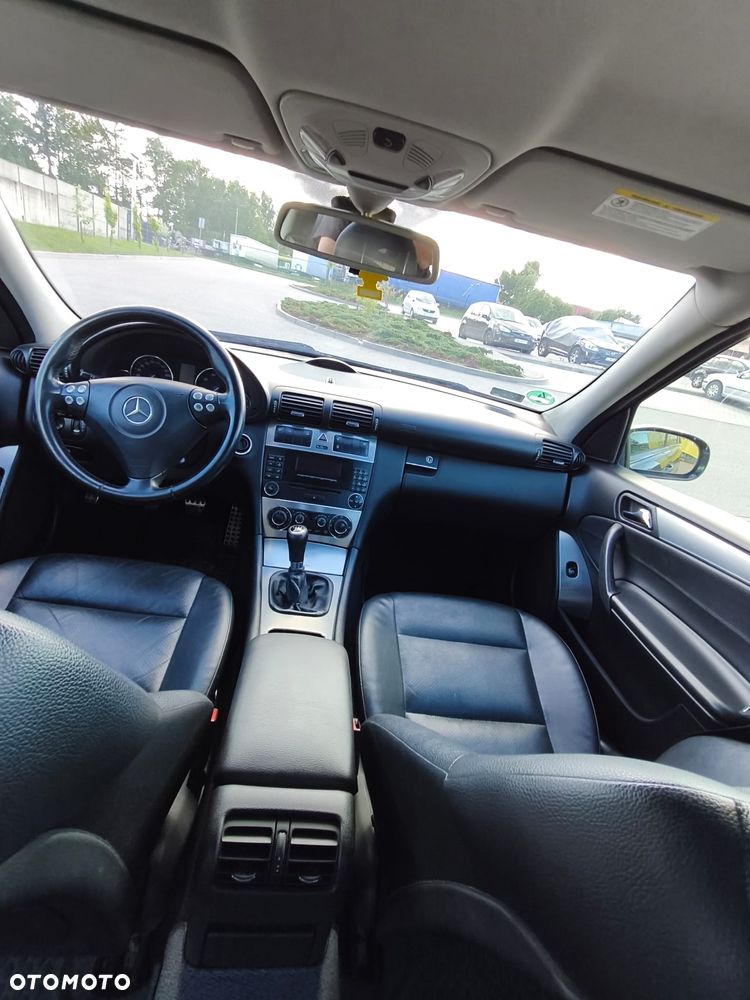 Mercedes-Benz Klasa C 200 Kompressor Avantgarde Sport Edition + - 18