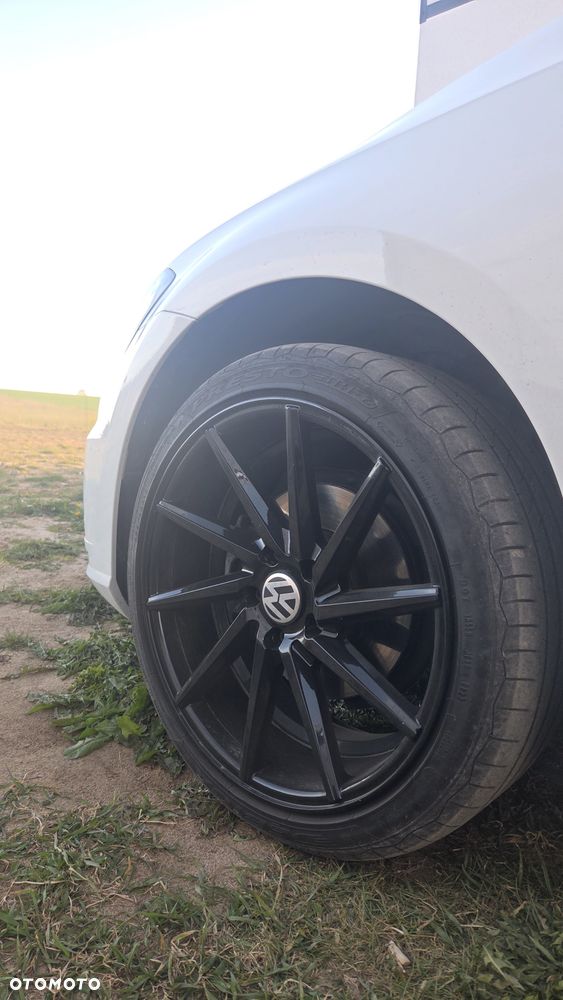 Volkswagen Golf 1.4 TSI BMT Comfortline - 18