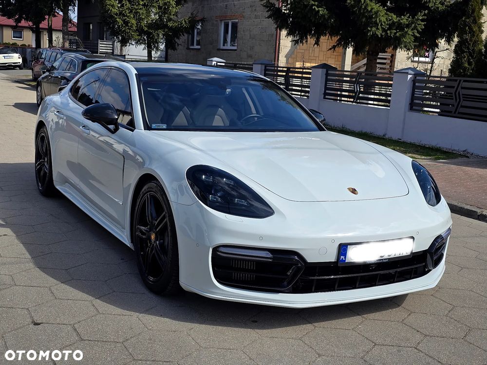Porsche Panamera 4S - 5