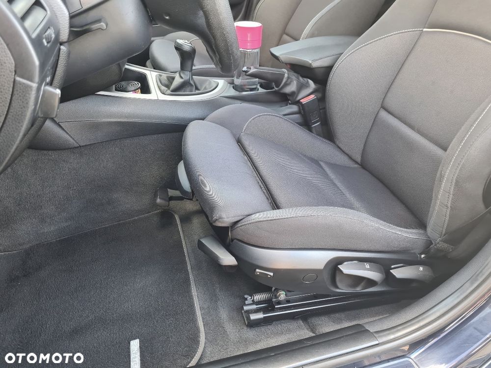 BMW Seria 1 118i - 7