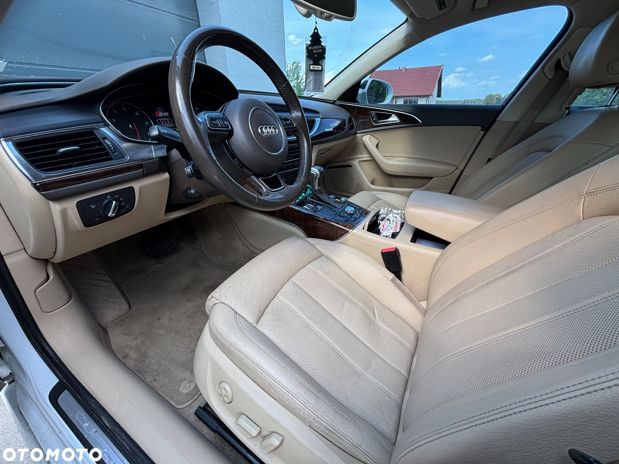 Audi A6 - 12