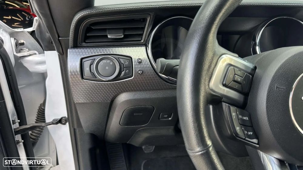 Ford Mustang 2.3i EcoBoost - 20