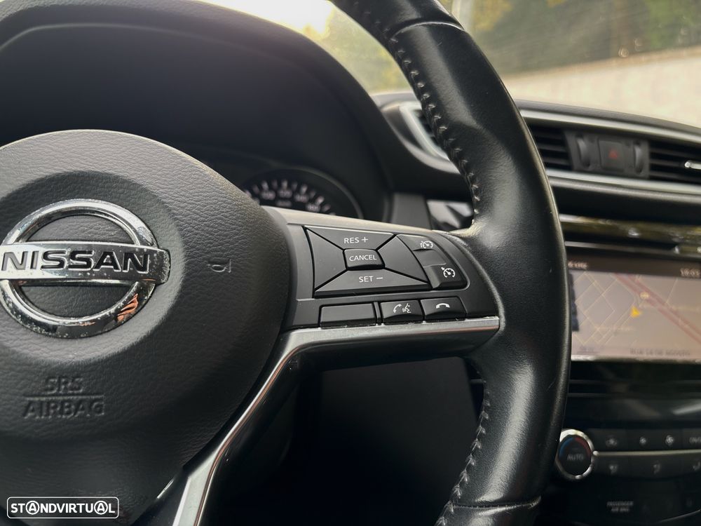 Nissan Qashqai 1.5 dCi N-Connecta 18 - 13