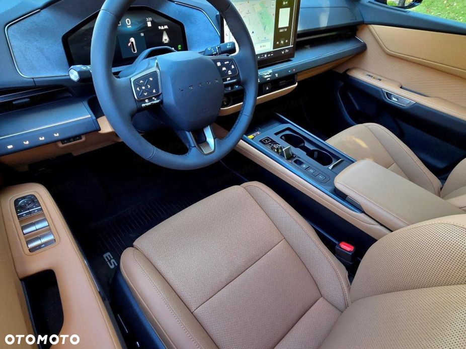 Lexus ES - 9