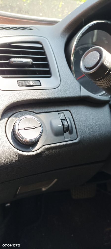 Opel Insignia 2.8 V6 Turbo 4x4 Automatik Cosmo - 33