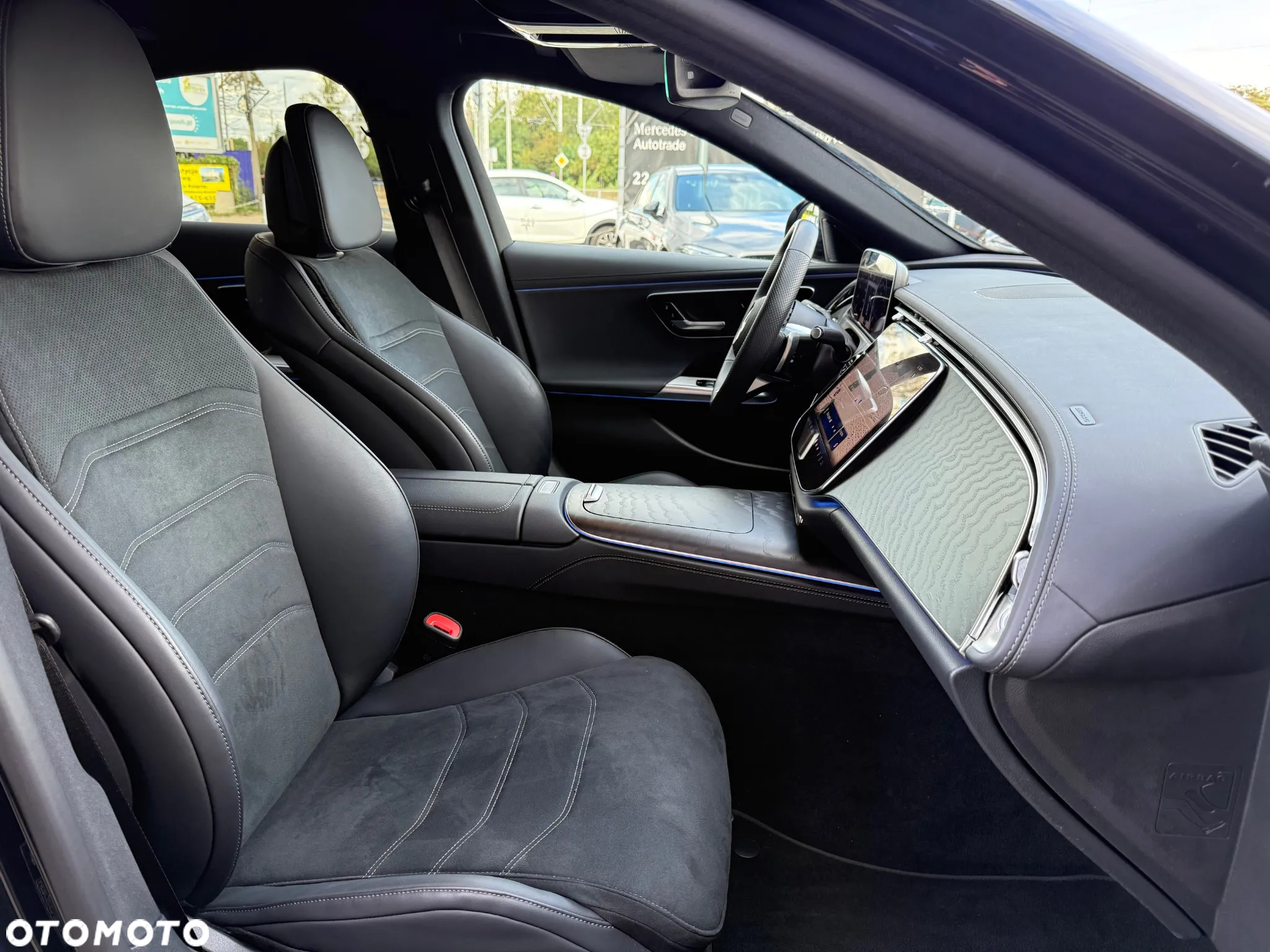 Mercedes-Benz Klasa E 200 9G-TRONIC Edition AMG Line - 17