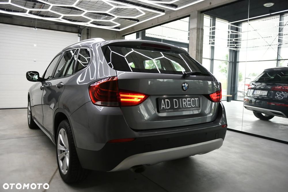 BMW X1 xDrive18d - 13