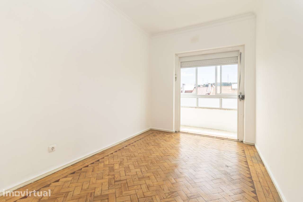 Apartamento T2 no coração de Odivelas, onde tudo acontece e a vida se - Grande imagem: 3/38