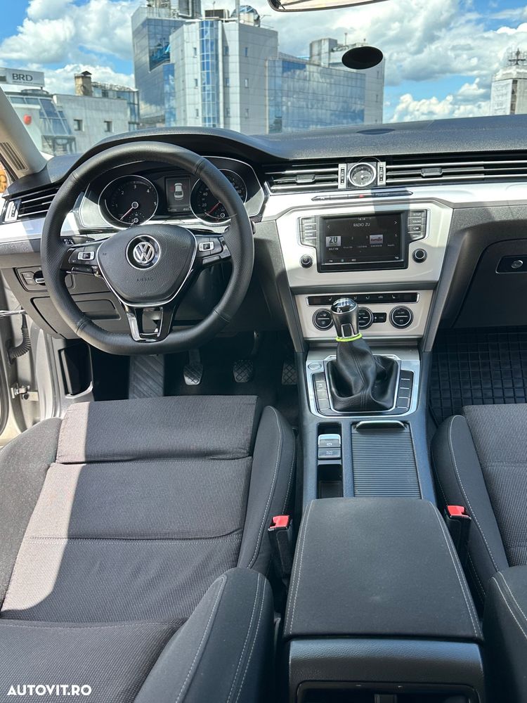 Volkswagen Passat 2.0 TDI Comfortline - 1