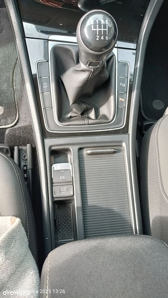 Volkswagen Golf - 8