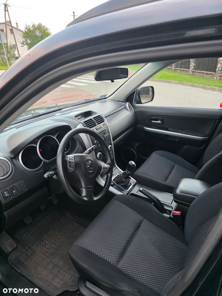 Suzuki Grand Vitara 1.9 DDiS - 8