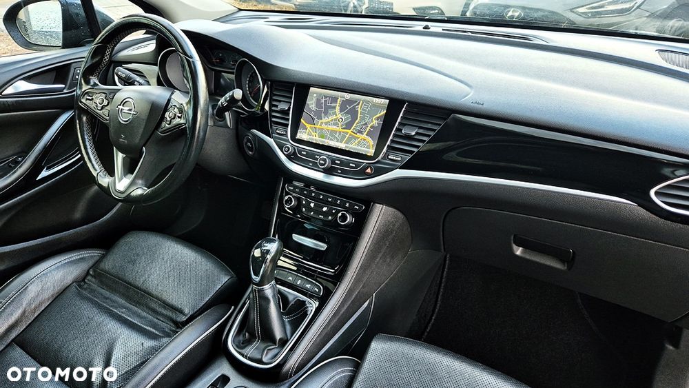 Opel Astra 1.6 T Enjoy S&S - 36