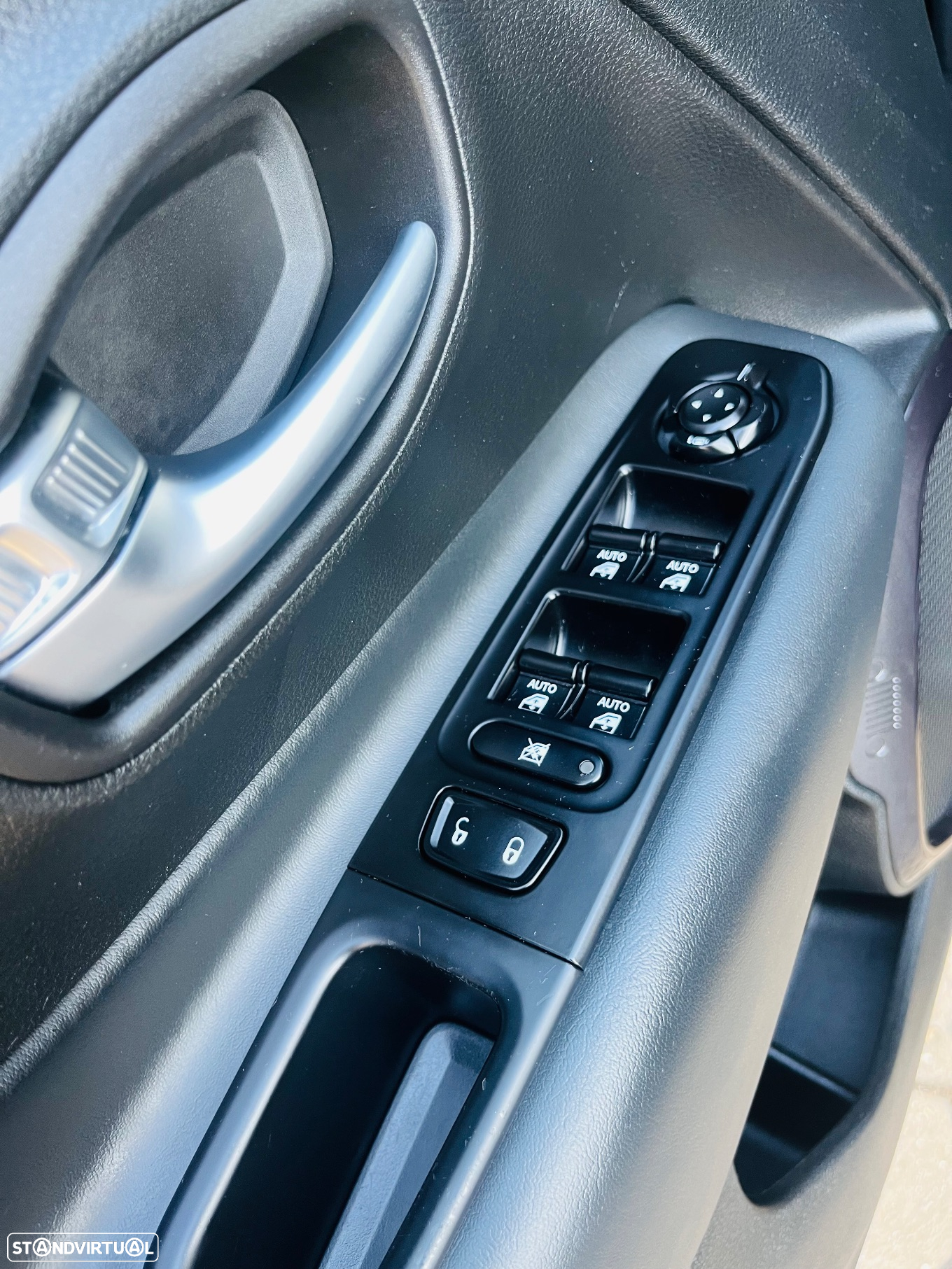 Jeep Renegade 1.3 TG 4Xe Limited - 36
