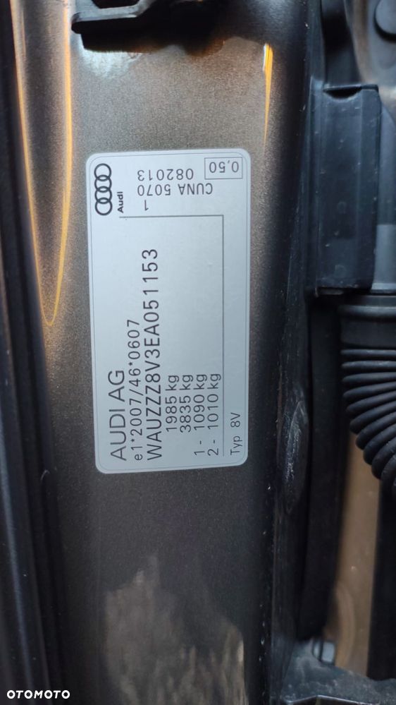 Audi A3 Sportback 2.0 TDI (clean diesel) quattro S tronic S line Sportpaket - 9