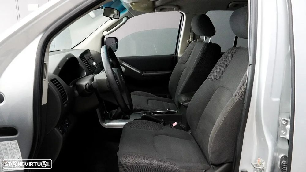 Nissan Navara 2.5 dCi CD SE 4WD - 7