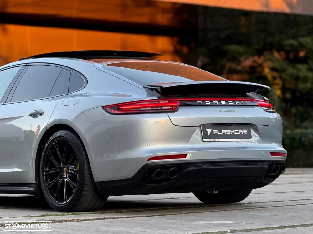 Porsche Panamera 4 E-Hybrid - 36