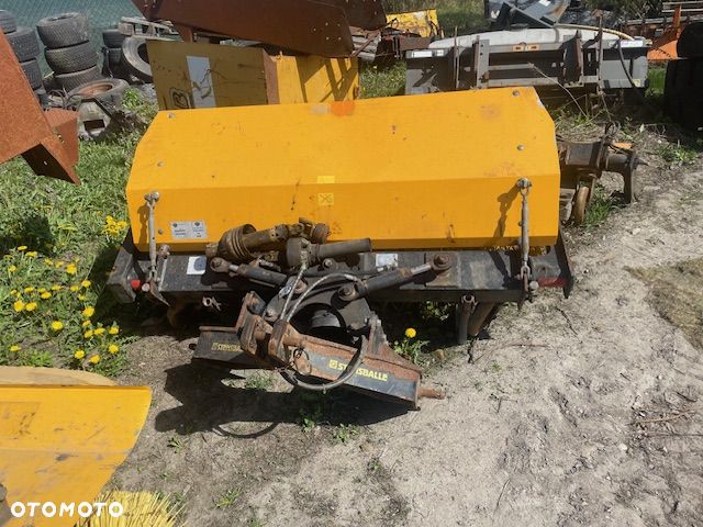 Zamiatarka odśnieżarka szczotka hydrauliczna GMR Stensballe Kubota Iseki Epoke - 12